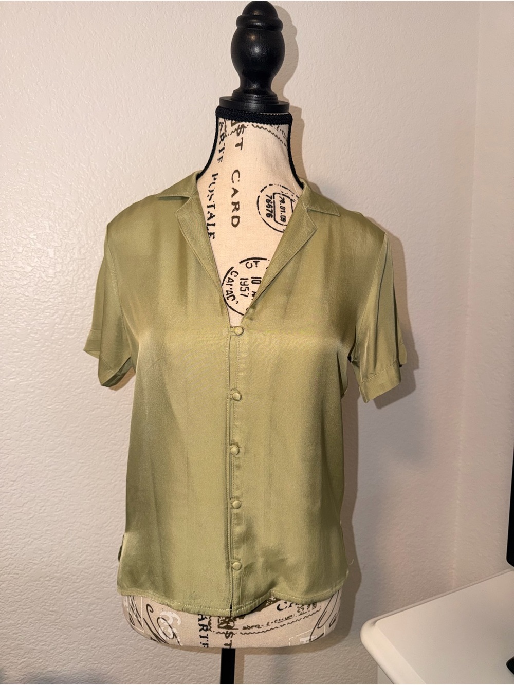 Olive Green Short-Sleeve Button-Front Blouse - Women’s Top